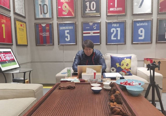 开云电竞官网|
国足力争亚洲一流？记者编打油诗吐槽 网友：都是txt无exe(图6)